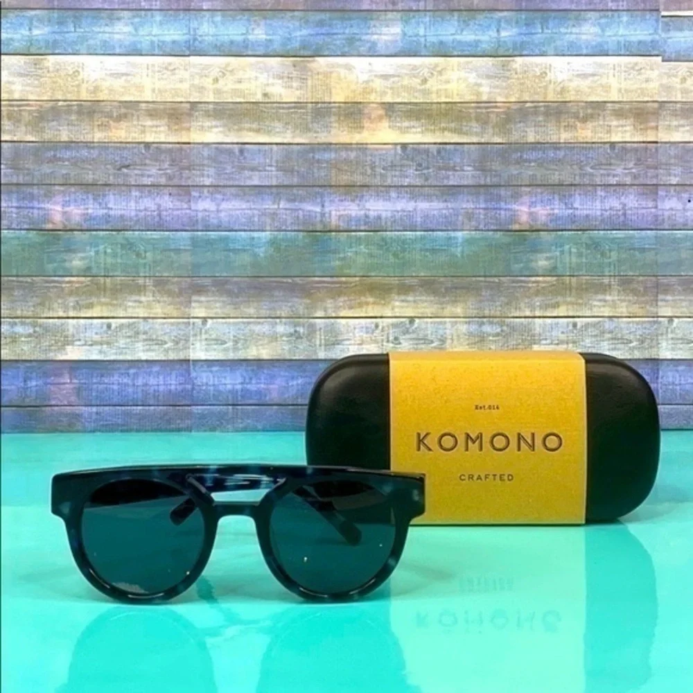 New Women’s KOMONO Black & Blue Sunglasses tortoise